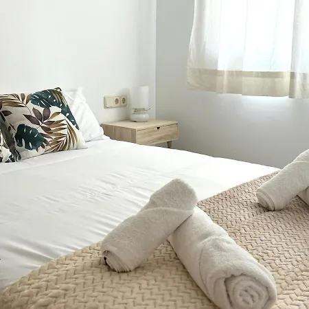 Flores - Familias - Parejas - Parking - Piscina Apartment Lloret de Mar