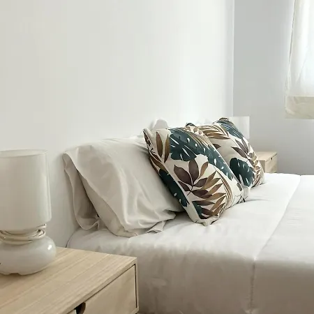 Apartment Flores - Familias - Parejas - Parking - Piscina *