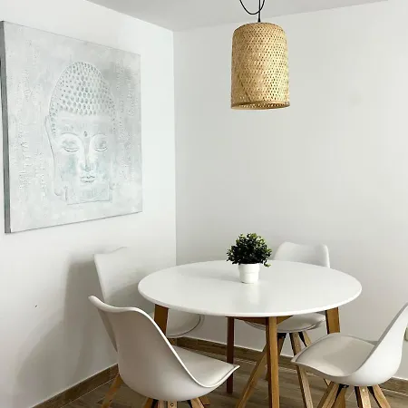 Apartment Flores - Familias - Parejas - Parking - Piscina *